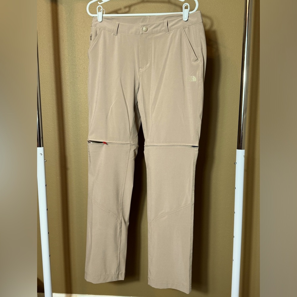 The Northface zip off pant. Size 10 Free Shipping!